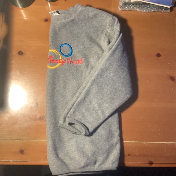 Disney World Sweatshirt - Picture 4 of 4